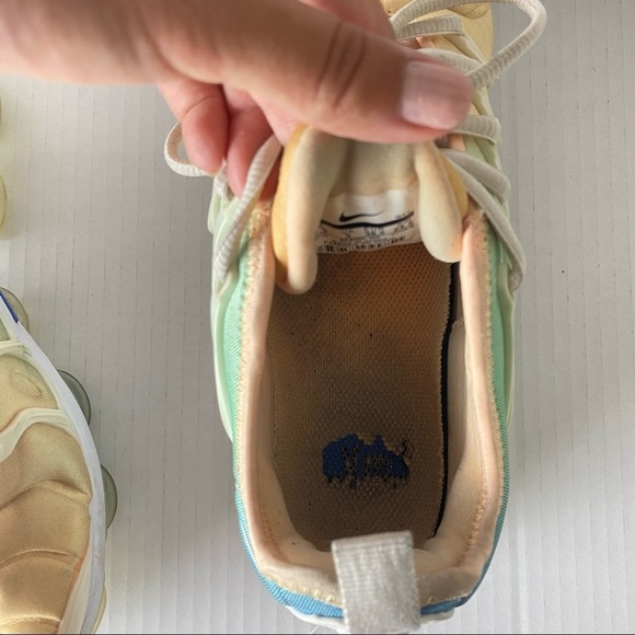 Nike Womens Vapormax Plus White Light Menta White AO4550 100 Sz 7.5 - Picture 15 of 16